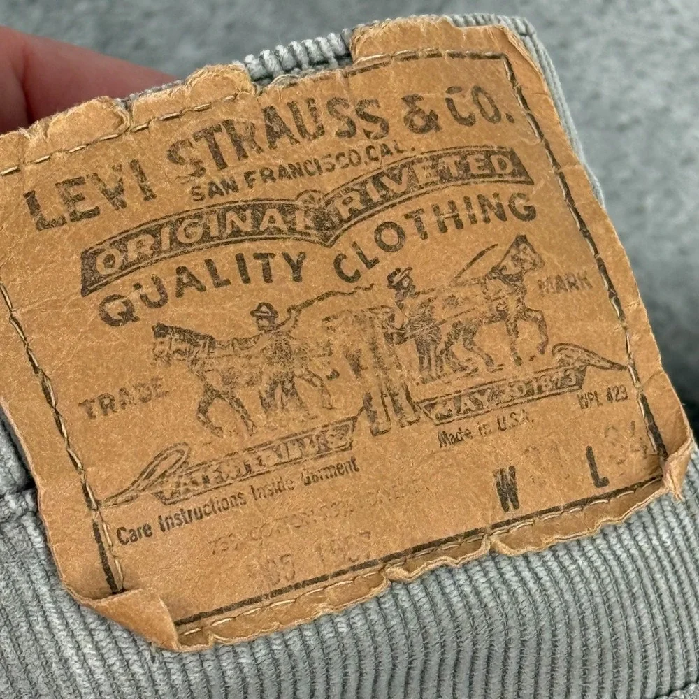 Vintage 80s Levi's 505 Corduroy Pants Mens‎ 31x34 Gray Regular Straight Leg USA